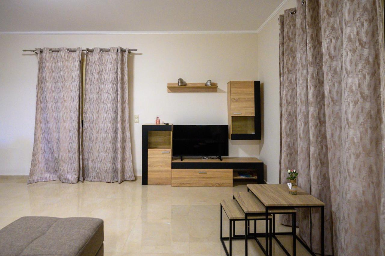 Kv Apartments Kalamáta Buitenkant foto